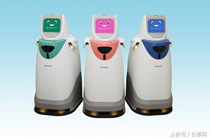 松下的粉嫩少女心:小护士机器人给你送药