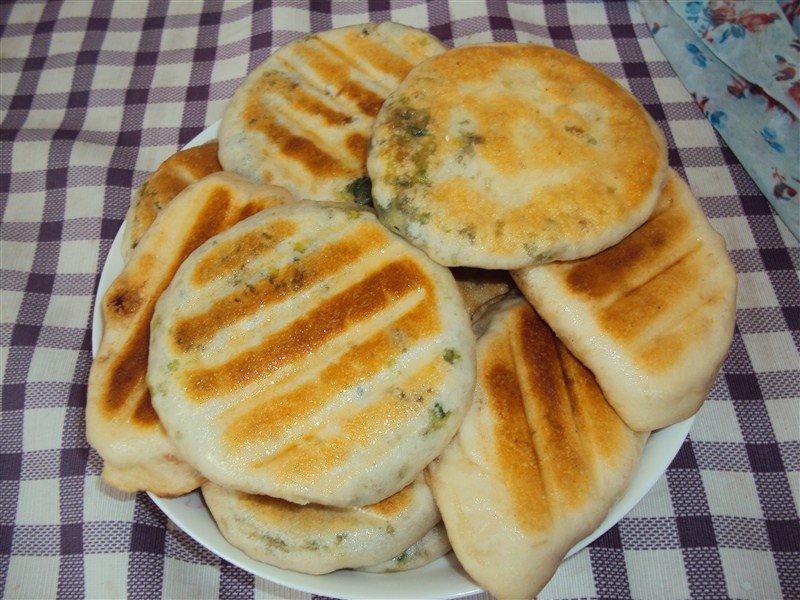 腊汁肉夹馍糖色怎么炒,腊汁肉夹馍的饼怎么做