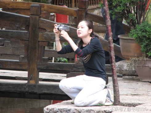 丽江古城四方街的地域特色,丽江古城四方街美景视频