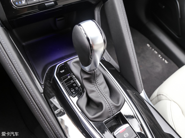 进口科雷傲三元催化多少钱,2011年科雷傲2.5是全车进口吗