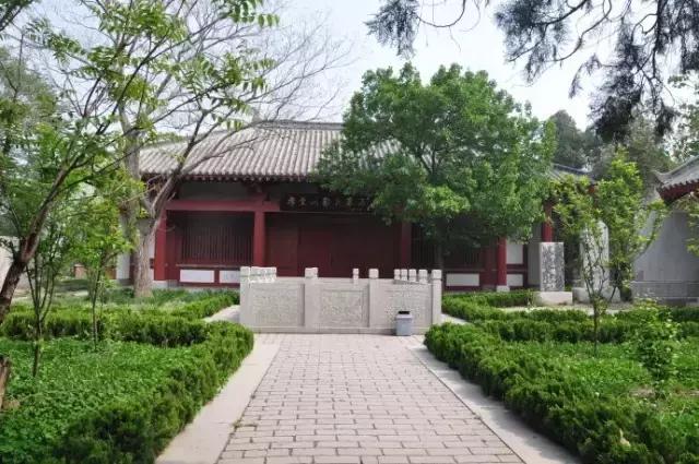 西安离白水有多少公里,白水县隔西安有多远呢