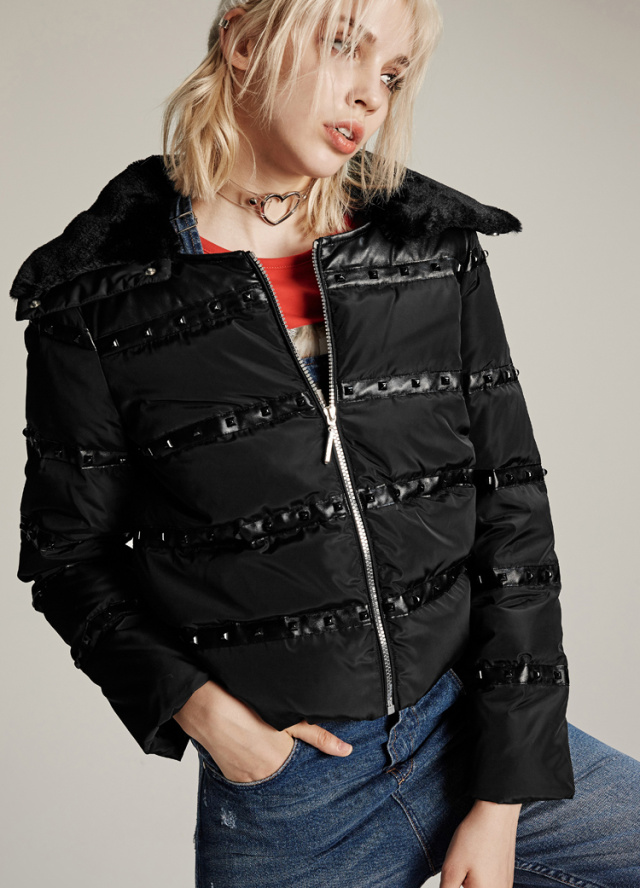 羽绒服温暖来袭,保暖又好看羽绒服冬季新款