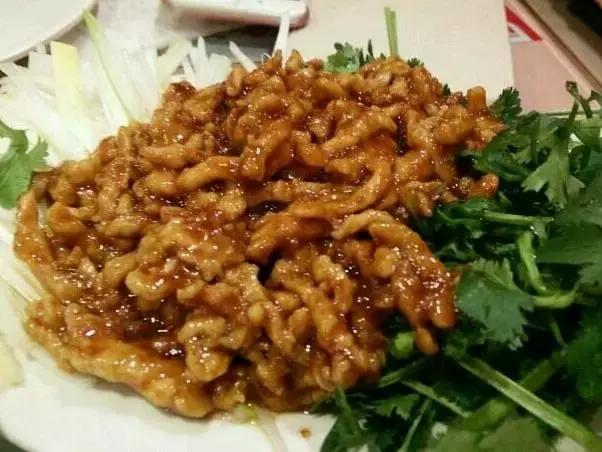 哈尔滨这十家苍蝇馆子,哈尔滨出名的俄罗斯湖滨餐厅