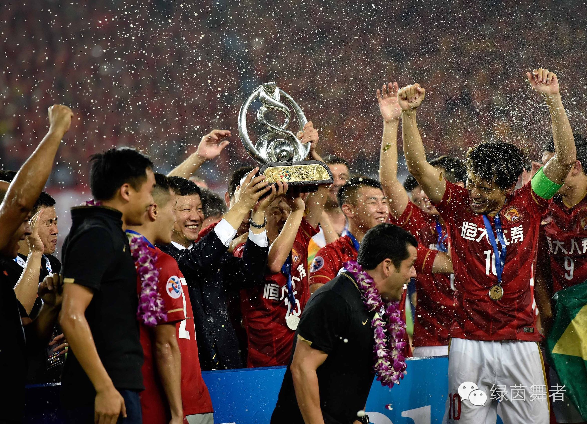 从解说员到足球教练在线阅读,从球盲到球迷