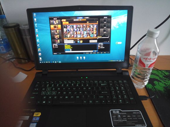 *弹核**GTX1070的威力万元战神游戏本ZX8评测