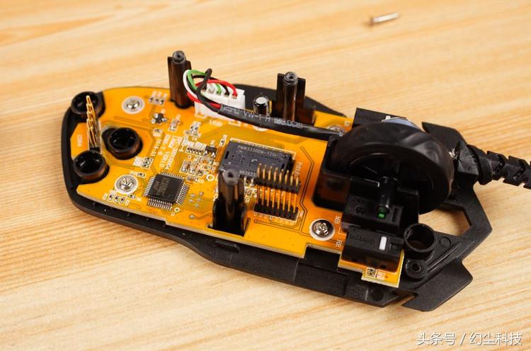 国产入门级游戏鼠标评测,贱驴rs23.0吃鸡