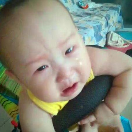 2岁小孩半个月大便带血,两岁宝宝抽血检查说血疑