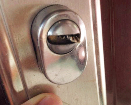 开锁钥匙断在锁里了怎么办,钥匙断了锁怎么开锁