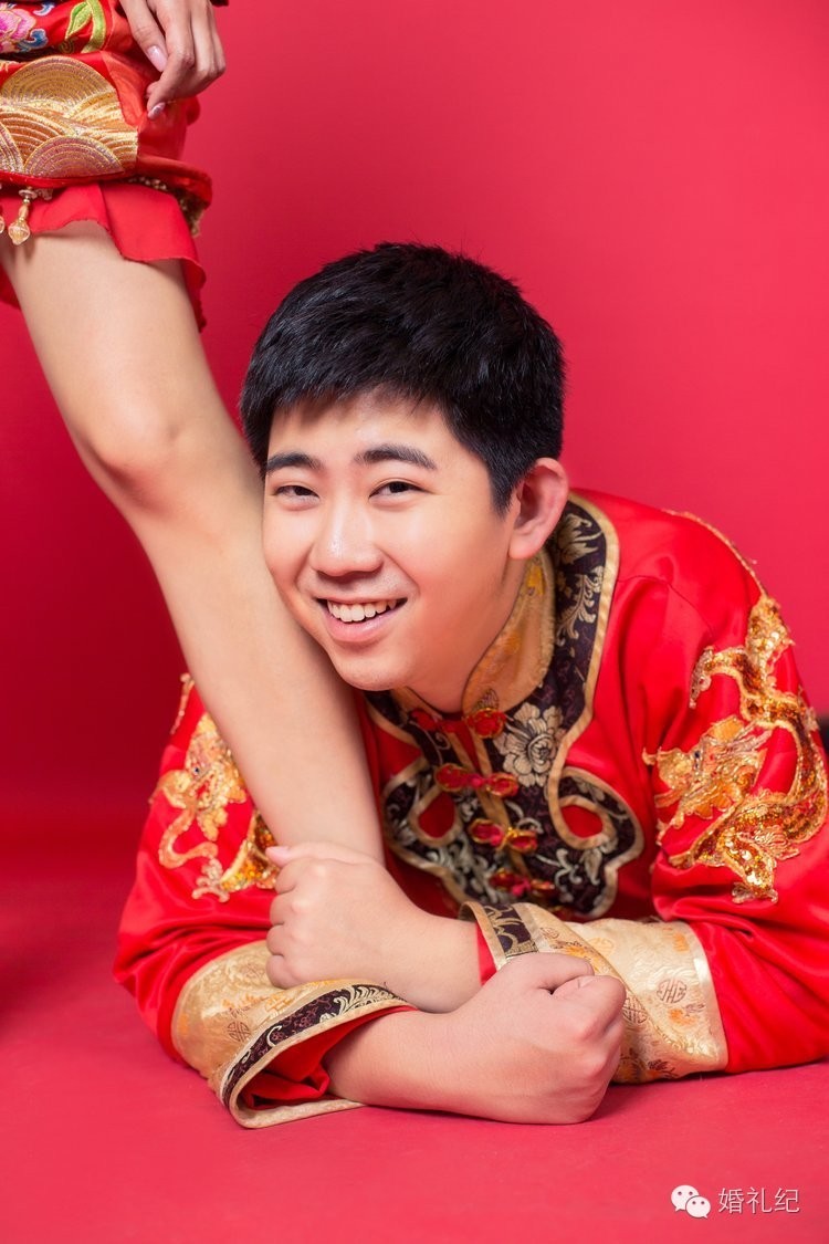 晒老公啦！老公发型对了婚纱照也能拍成韩剧海报哟