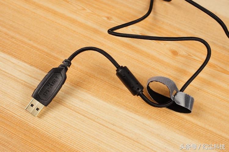 国产入门级游戏鼠标评测,贱驴rs23.0吃鸡