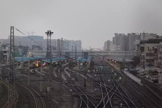 五块石最新视频,再见五块钱全文