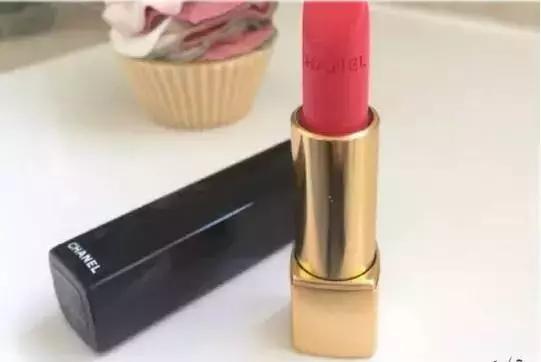 拯救黄皮妹，这些口红让你白两度