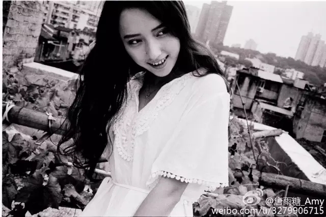 拍照面部表情僵硬怎么办,一拍照就面部僵硬