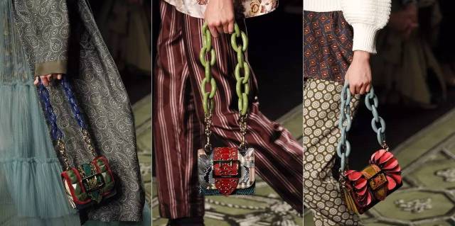 burberry风衣和围巾,burberry风衣配什么颜色围巾