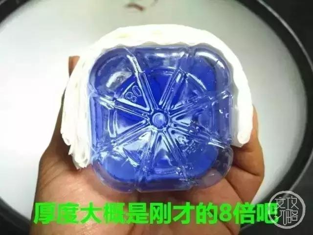 核桃刚入手怎么变红,刚买的核桃发红