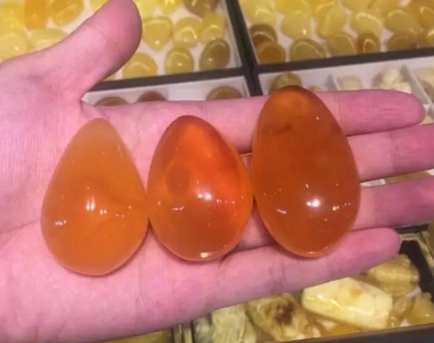 塑料制假蜜蜡,文玩假蜜蜡