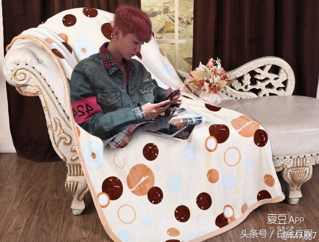 鹿晗穿破洞裤,鹿晗穿秋裤完整版