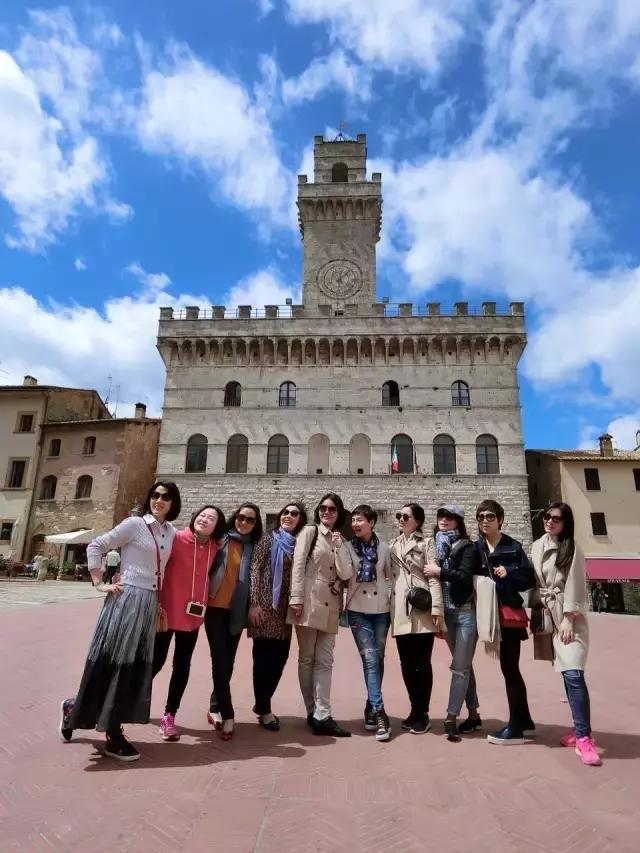 融资1500万,“灵魂有香气的女子”这一年做对了什么?