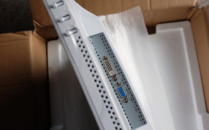 hkc24寸165hz显示器曲面,hkc32寸1080p曲面显示器