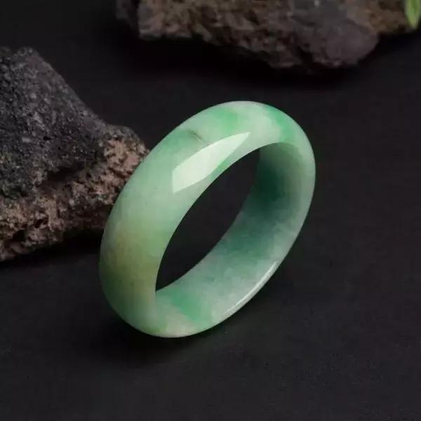 网购翡翠有哪些优缺点？又需要注意什么？