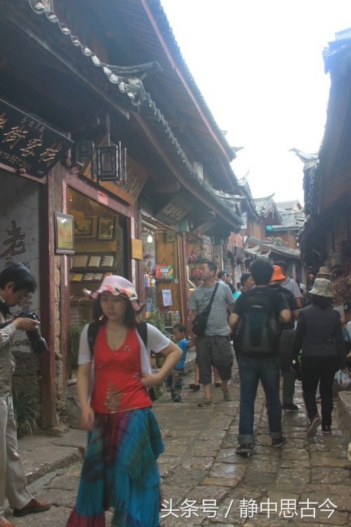 丽江古城四方街的地域特色,丽江古城四方街美景视频