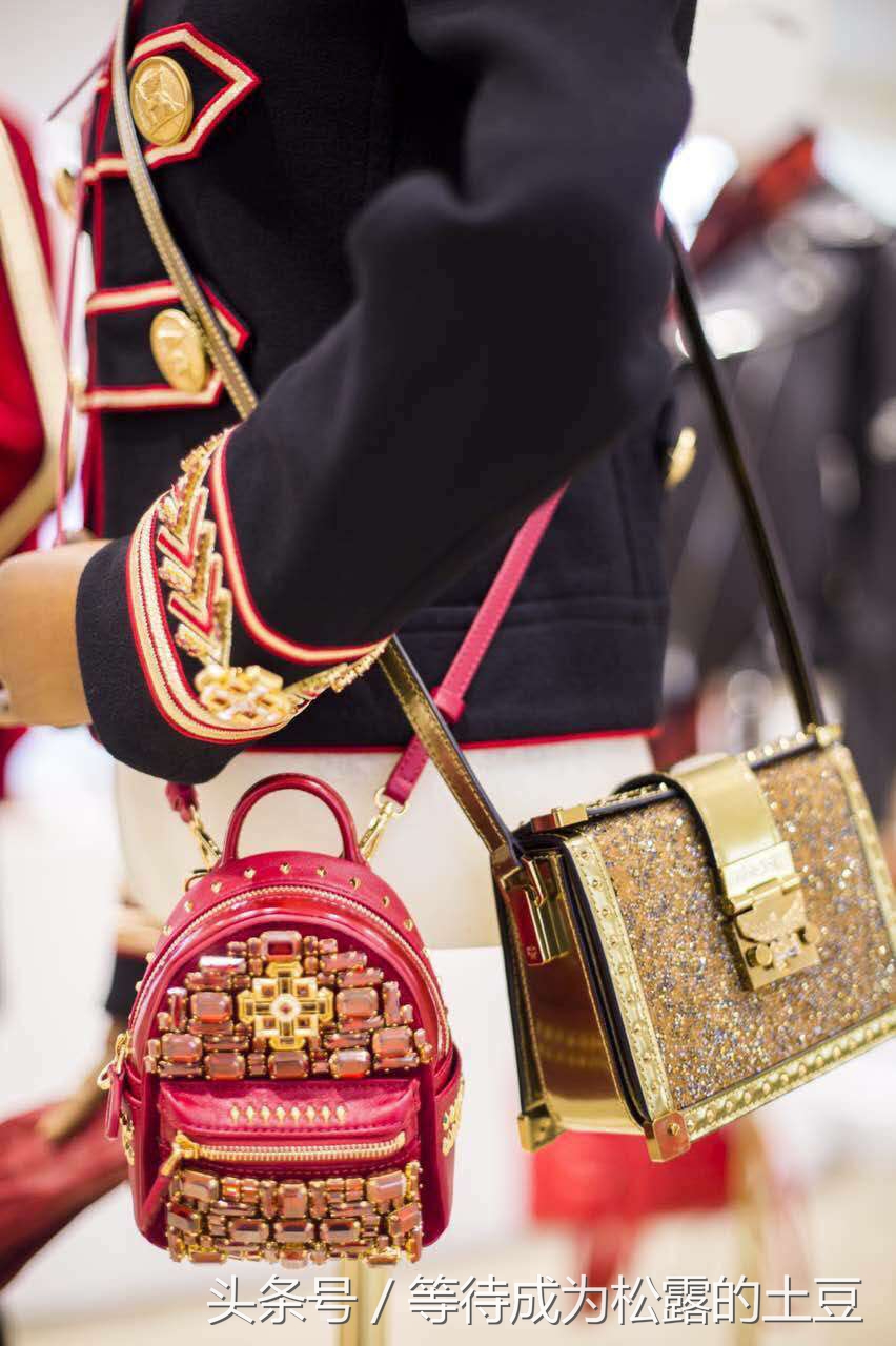 过生日怎么发朋友圈会爆赞,发朋友圈被赞爆了