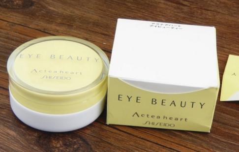 适合20岁左右女孩眼霜,20岁用欧莱雅小蜜罐眼霜