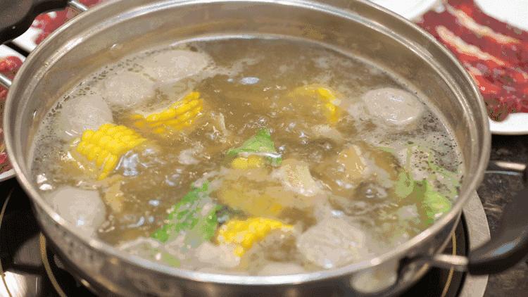 火到连谢霆锋都上门学艺，八合里海记究竟有哪些不一样?