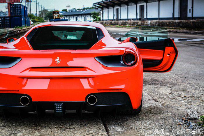 法拉利488评测重装上阵,法拉利488拆车视频
