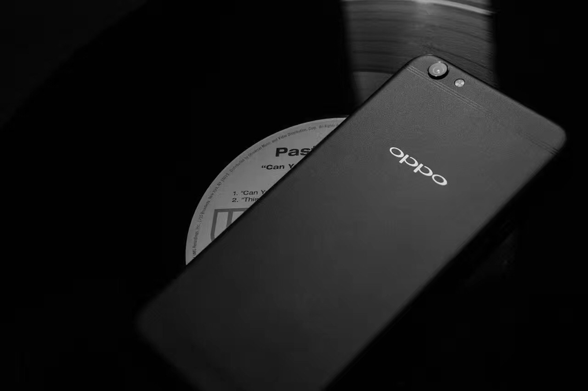 想知道大家现在用什么手机,大家都喜欢用什么手机