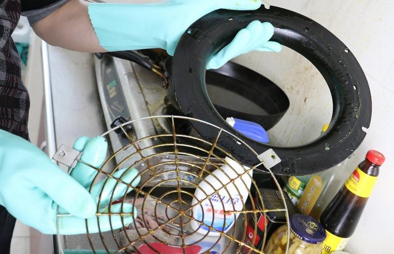 油烟机太脏有什么小妙招吗,油烟机太脏了教你一招轻松搞定