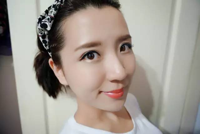 香奈儿口红三支套装试色,看了又看银珠的口红