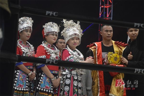 周志鹏崔洪万谁赢了,韩国巨兽崔洪万挑衅周志鹏