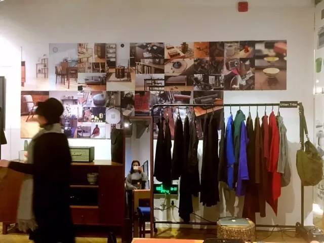 为了了解什么是好物,她3年时间把自己家所有家具摆设换了3遍