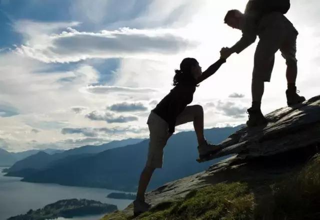 关键时刻能救命的急救知识,关键时刻如何保命快来学学急救