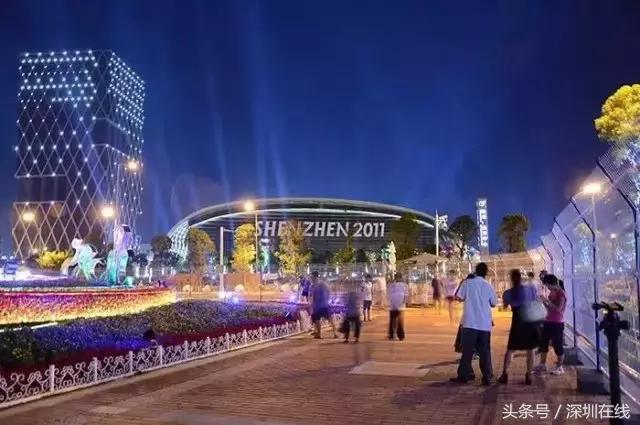 我叫深圳，这是我最新的名片，请多关照！