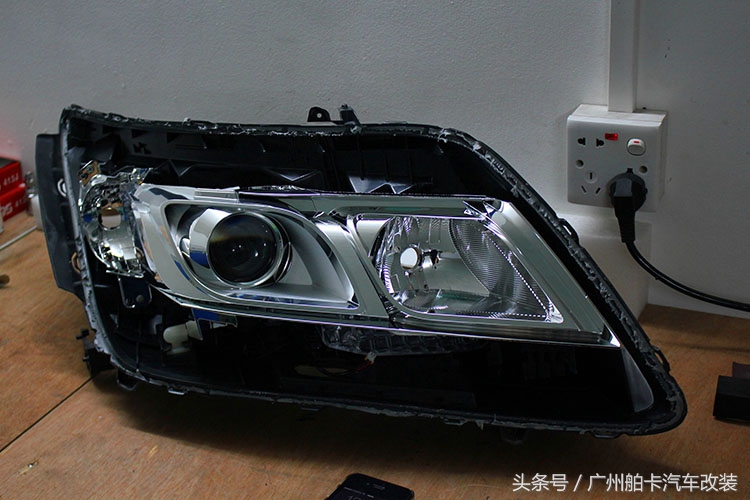 大灯改装不能直接晃远光,卤素灯泡直接换氙气灯泡可以吗