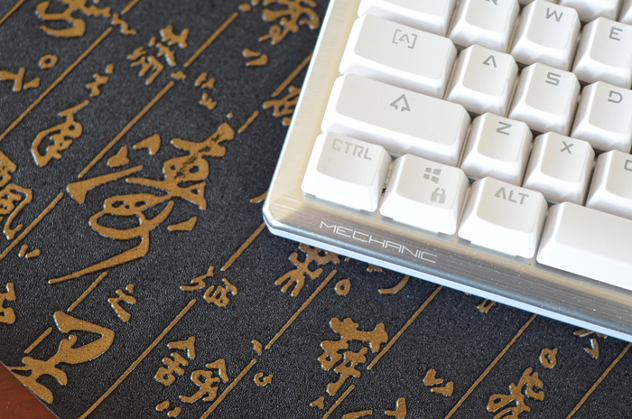 瀹滃崥鏈烘閿洏k727鐏晥,瀹滃崥k725涓冨僵鎮诞鑳屽厜娓告垙閿洏