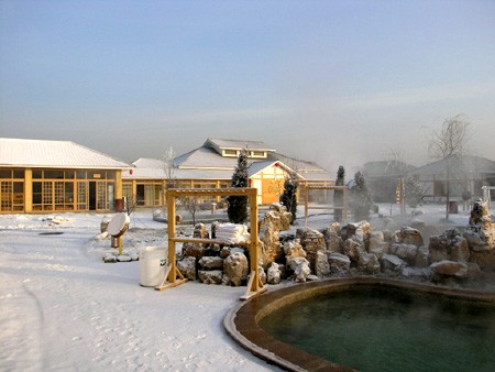 养生御寒泡温泉，盘点国内温泉胜地