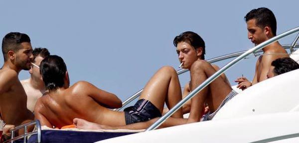 盘点足坛的十大神操作,足坛烟枪