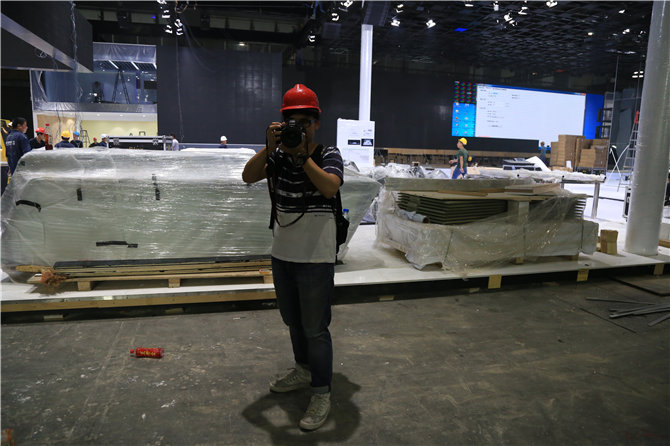 广州车展探馆日,2019广州车展探馆雷克萨斯