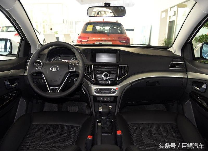 巨鳄重型坦克,巨鳄车