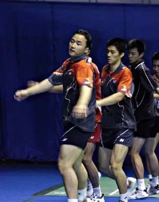 冬季打球的正确热身方式,天气冷打球注意事项