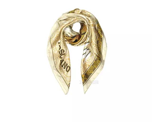 Word妈！Moschino这只蠢萌的小熊为什么这么火？