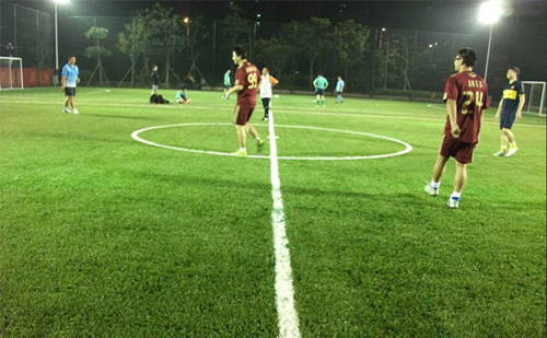 踢球的人球鞋推荐,踢球者必学