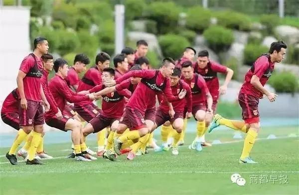 今日郑州2016年11月8日(农历丙申年十月初九星期二)