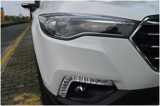 奔腾x801.8t和2.0哪个好,奔腾x80试驾2.0油耗咋样