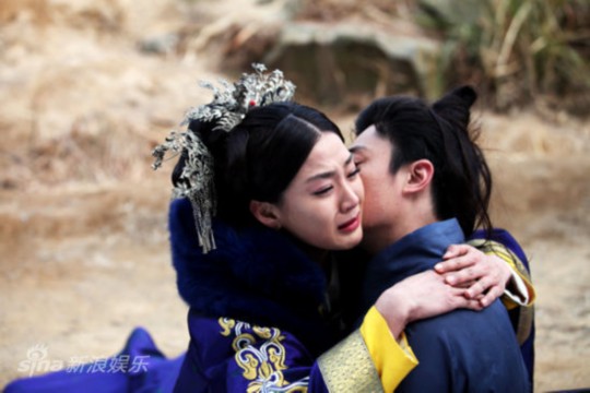 电脑里存了很久的东西，那些用情至深的人儿谁让你柔肠寸断