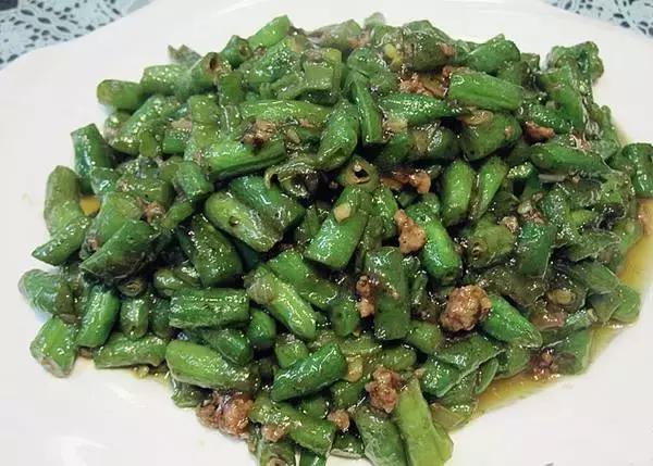 哈尔滨这十家苍蝇馆子,哈尔滨出名的俄罗斯湖滨餐厅