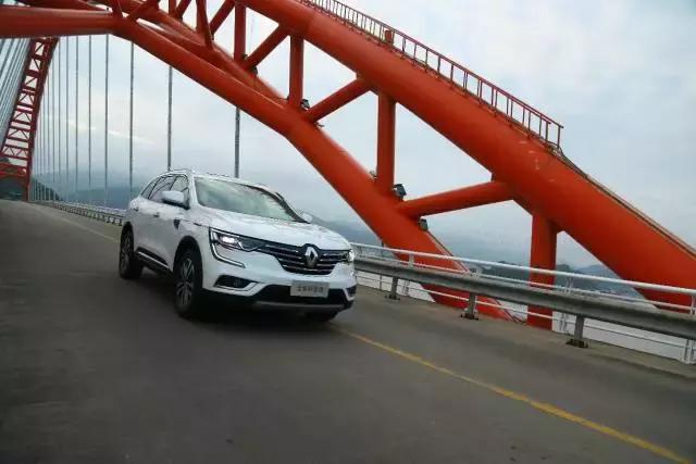 2017款雷诺科雷傲试驾视频,雷诺科雷傲国产与进口